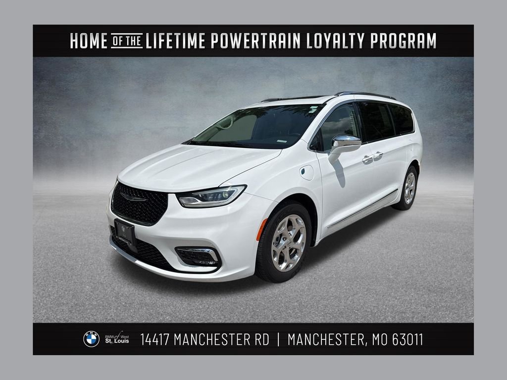 Used 2021 White Chrysler Limited image 1