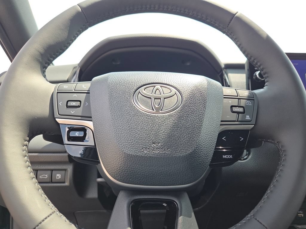 New 2026 Ocean Gem with Midnight Black Metallic roof Toyota XSE image 34