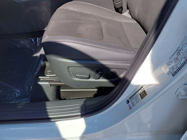 New 2026 Rhodium White Metallic Mazda 2.5 S Preferred AWD image 18