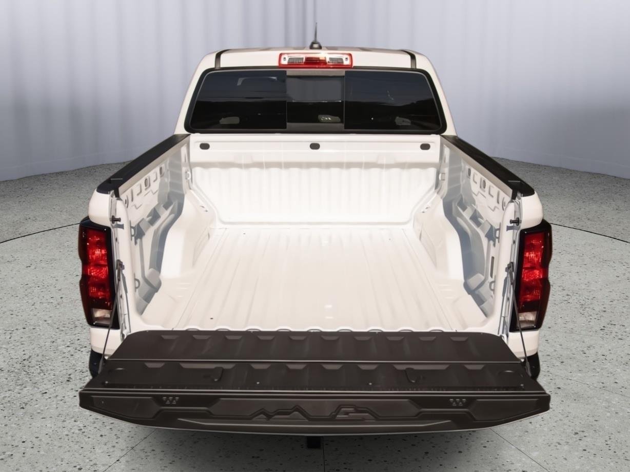 2026 Chevrolet Colorado Trail Boss - Photo 8