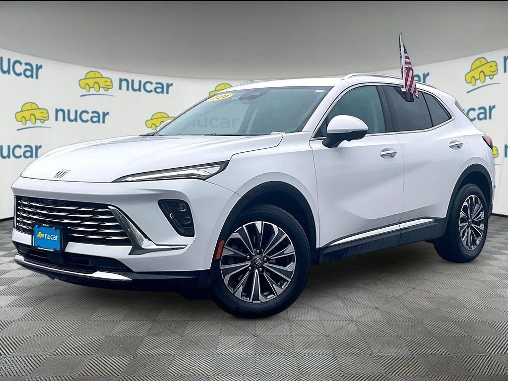 Used 2024 White Buick Preferred image 3