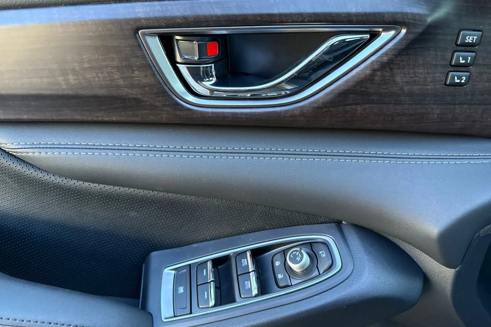 New 2026 AUTUMN GREEN METALLIC Subaru Touring 7-Passenger image 9