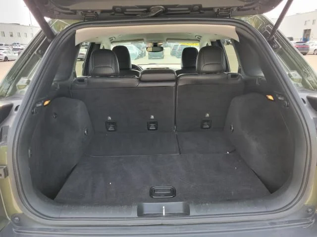 Used 2019 Green Jeep Limited image 8