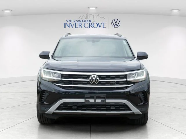 Certified 2023 Volkswagen Atlas SE w/Tech with VIN 1V2HP2CA5PC545830 for sale in Inver Grove Heights, Minnesota