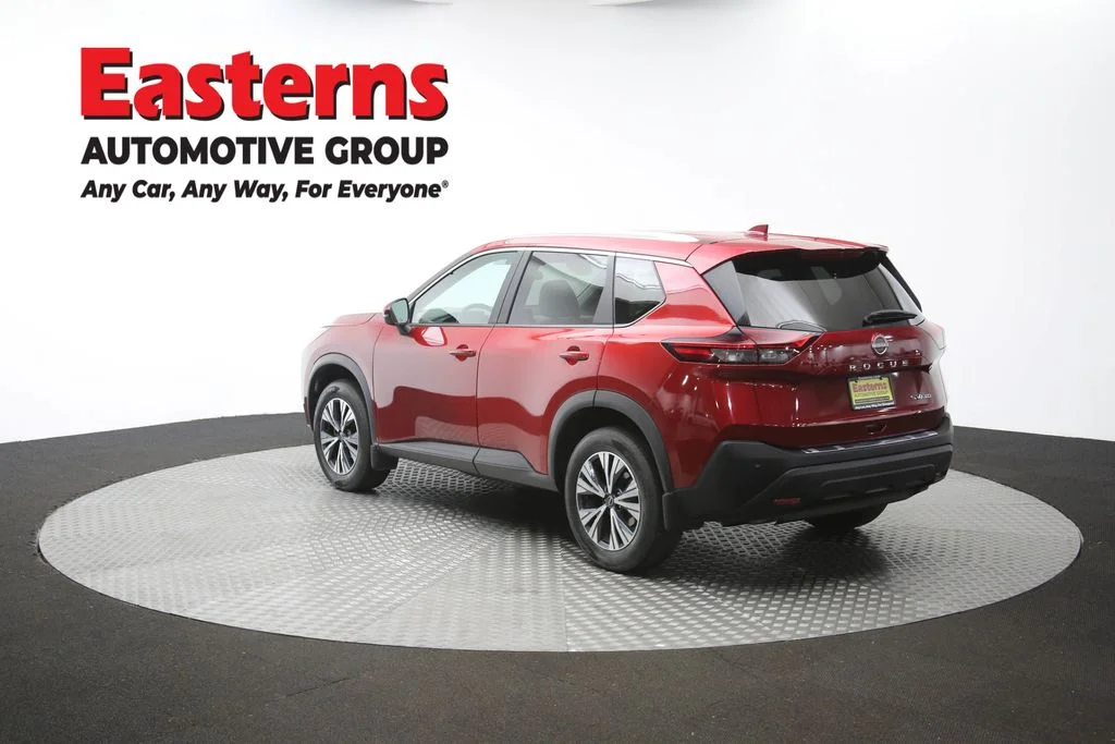 Used 2023 Red Nissan SV image 66