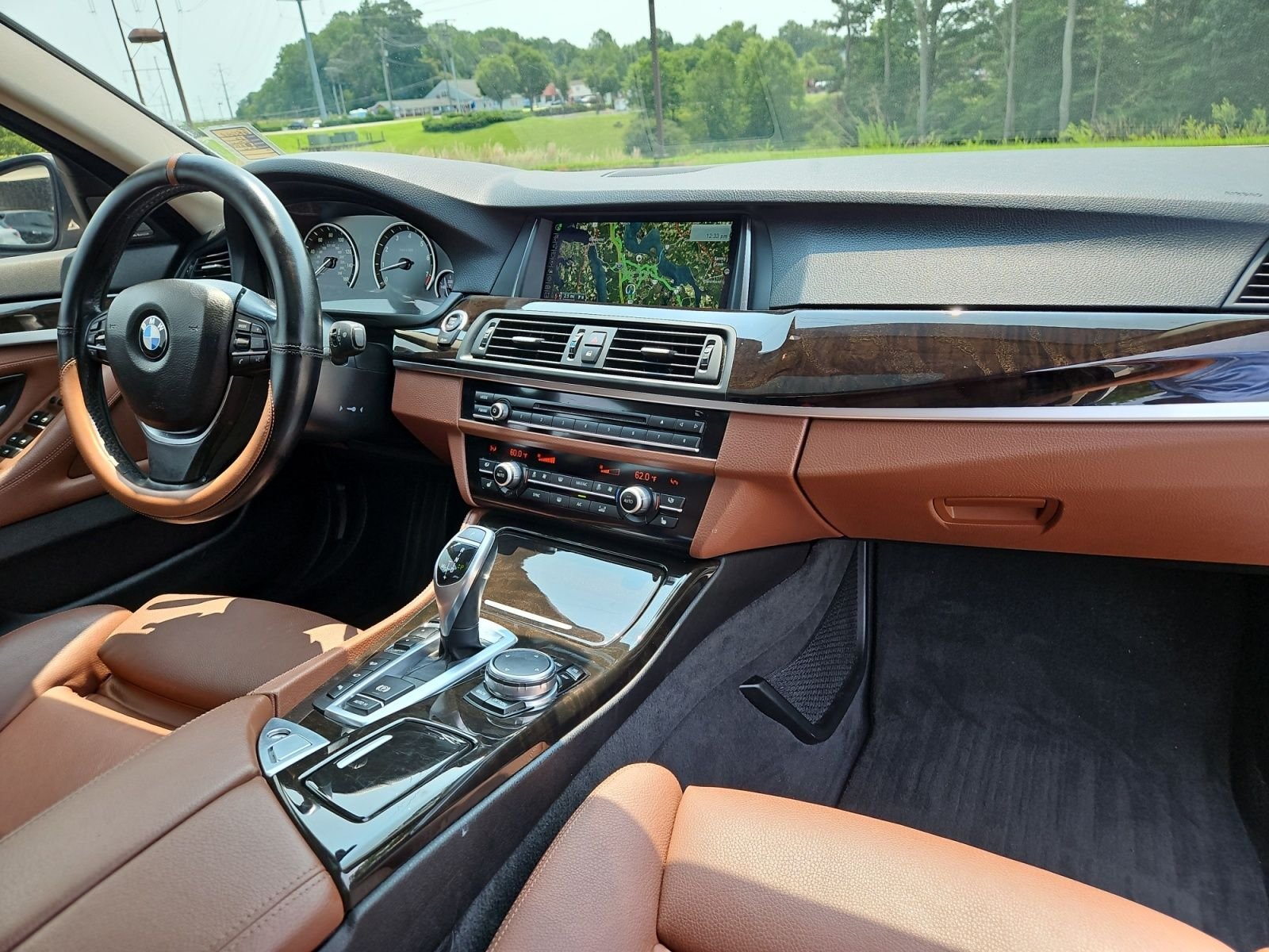 Used 2016 White BMW 535i xDrive image 16