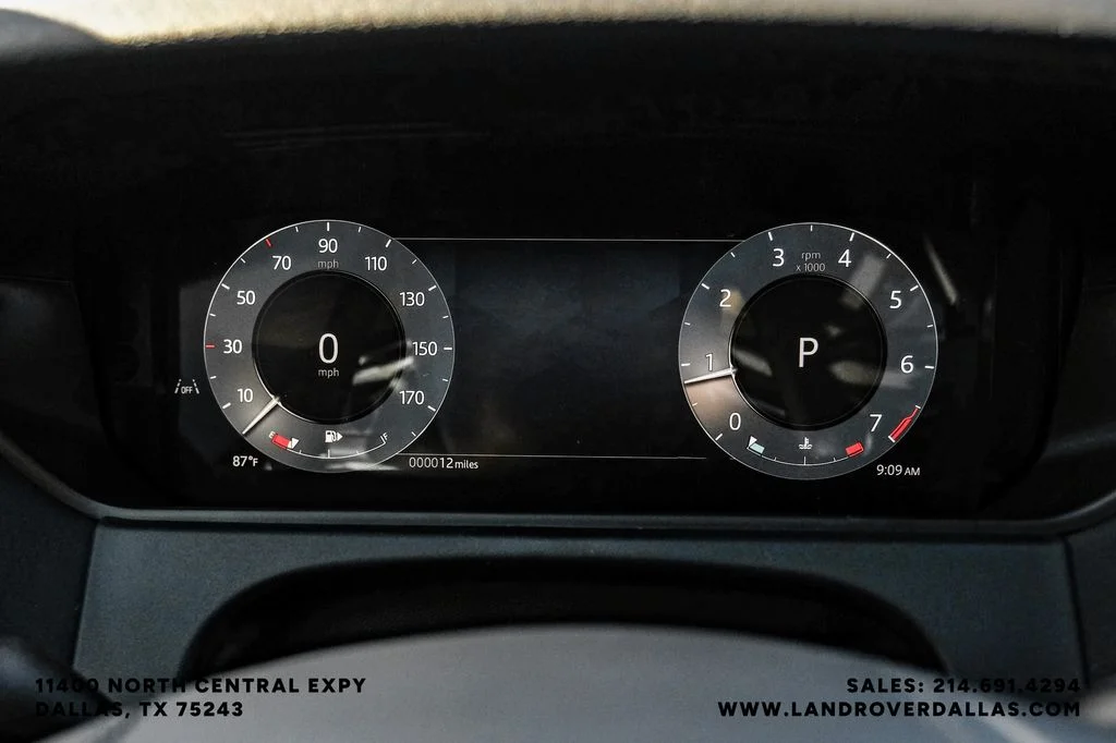 New 2026 Santorini Black Metallic Land Rover S image 18