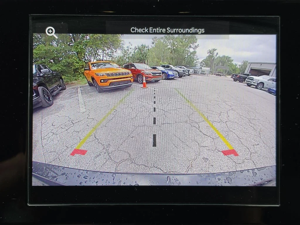 Used 2025 Diamond Black Jeep Altitude X image 23