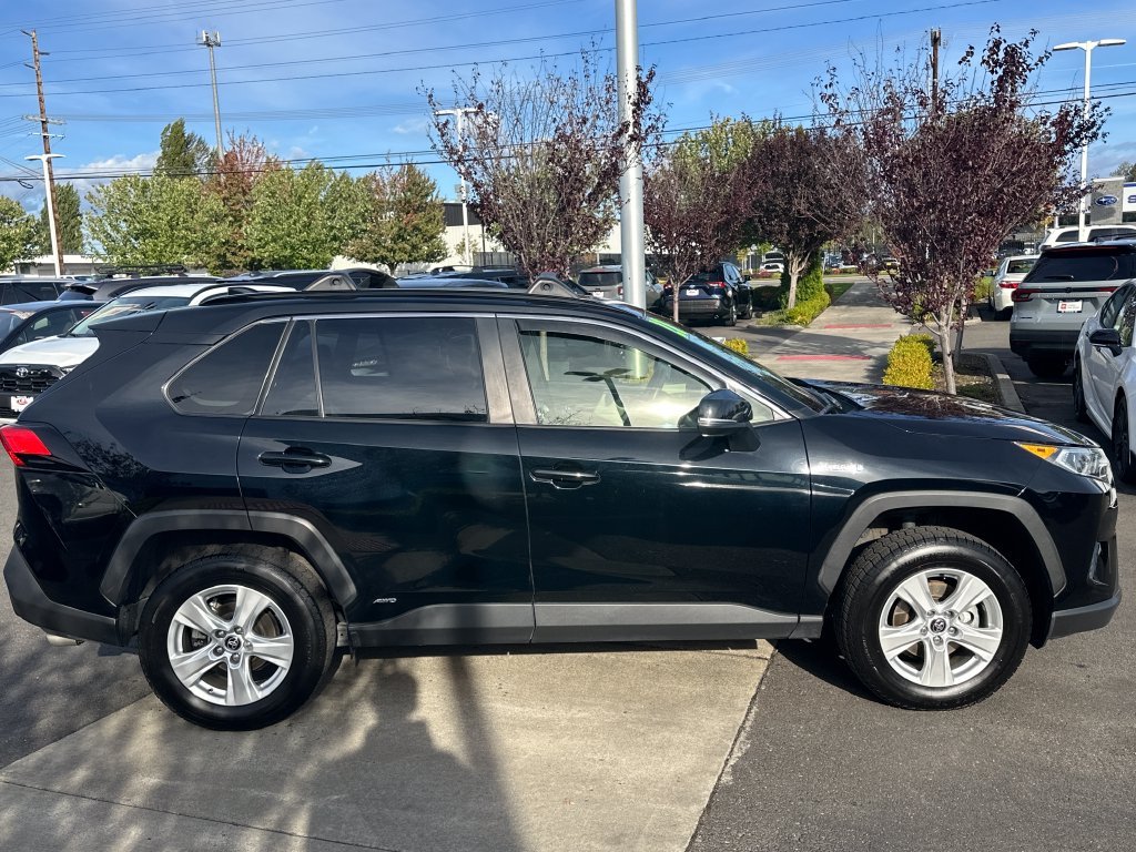 Used 2021 Midnight Black Metallic Toyota XLE image 6