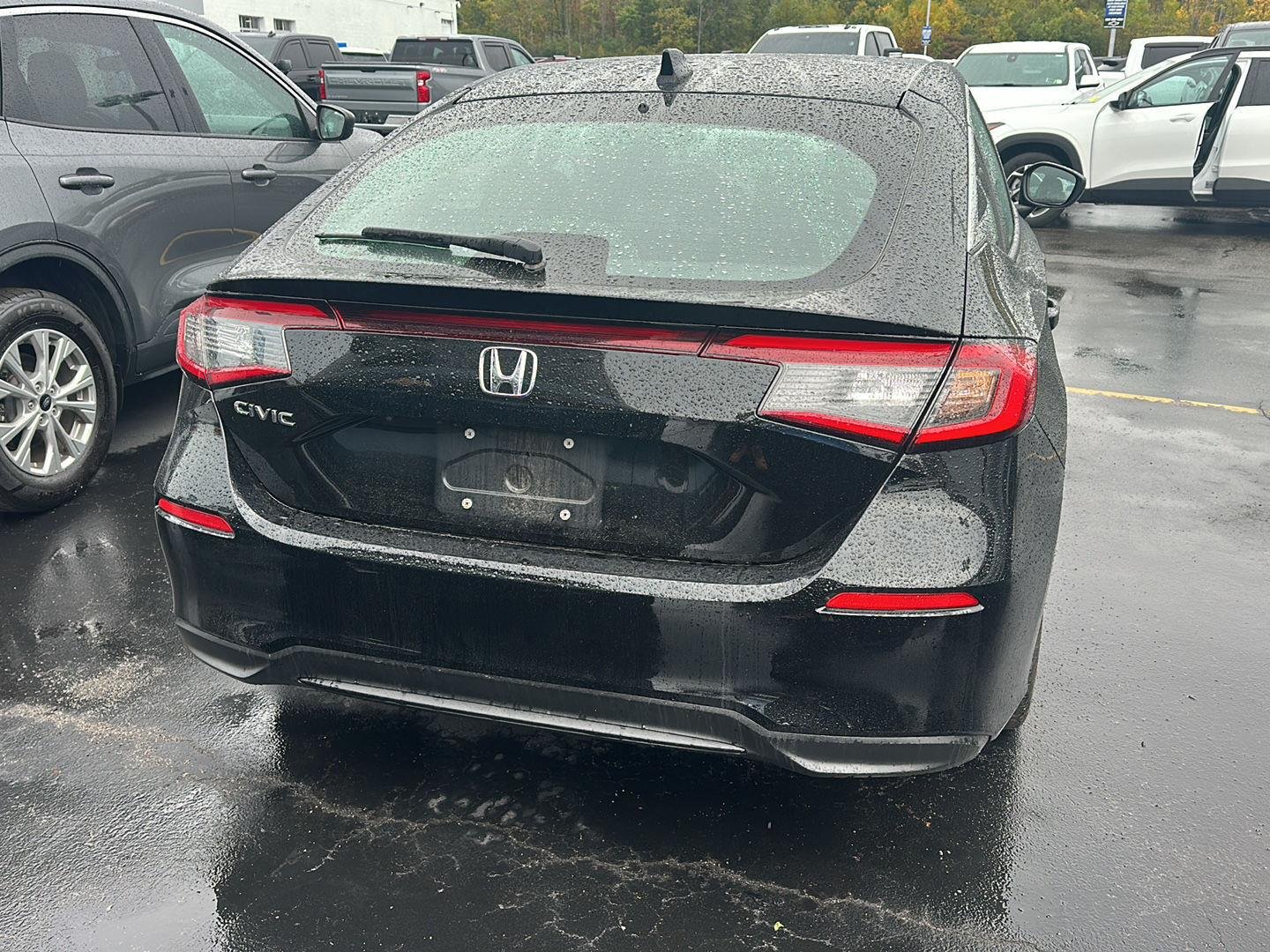 Used 2024  Honda EX-L image 3
