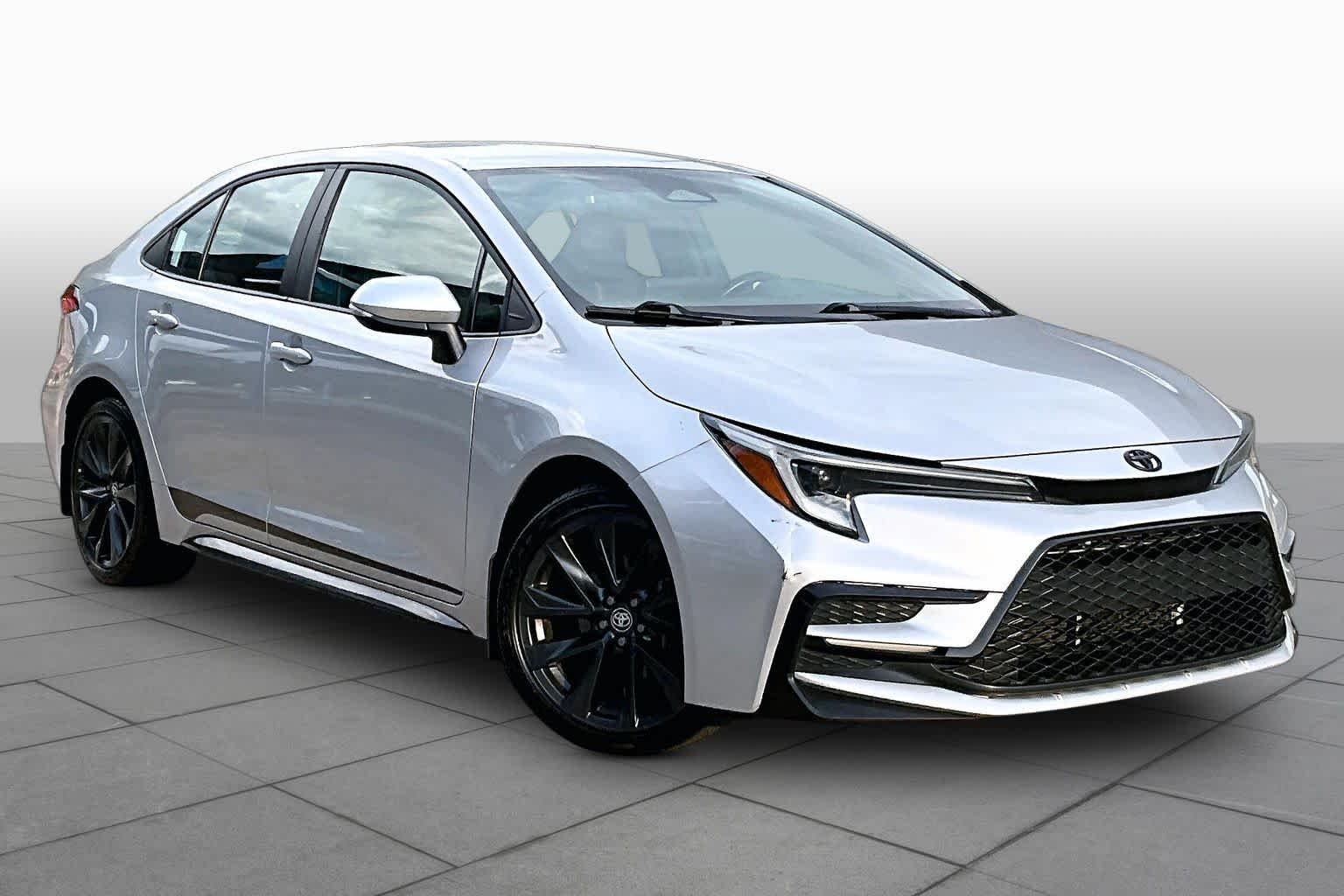Used 2023 Classic Silver Metallic Toyota SE image 3