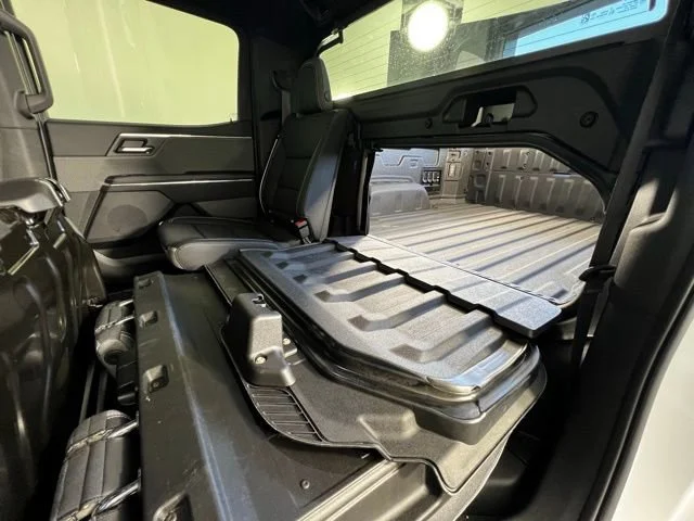 New 2026 Summit White GMC Elevation Extended Range image 39