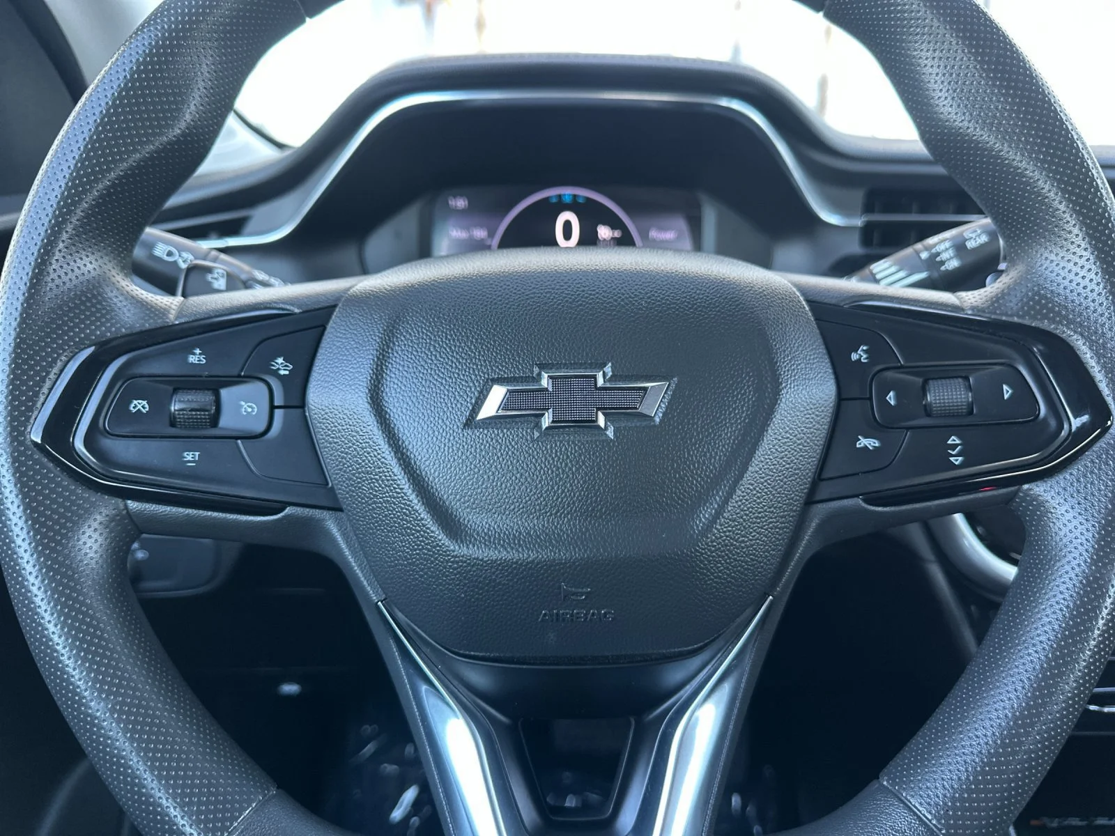 Used 2023 SUMMIT WHITE Chevrolet LT image 23