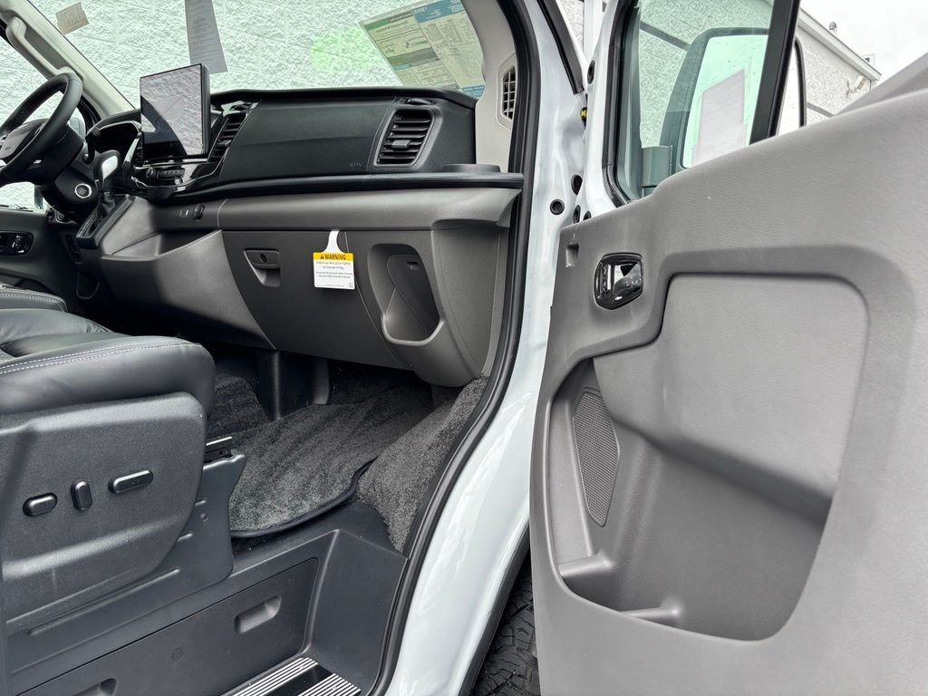 New 2026 White Ford Explorer Trail Boss image 18