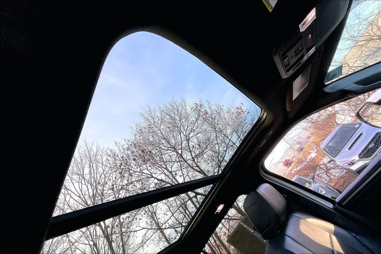 2025 Toyota Sequoia Platinum - Photo 14