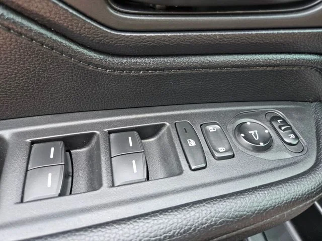 Used 2025 Black Honda EX-L image 37