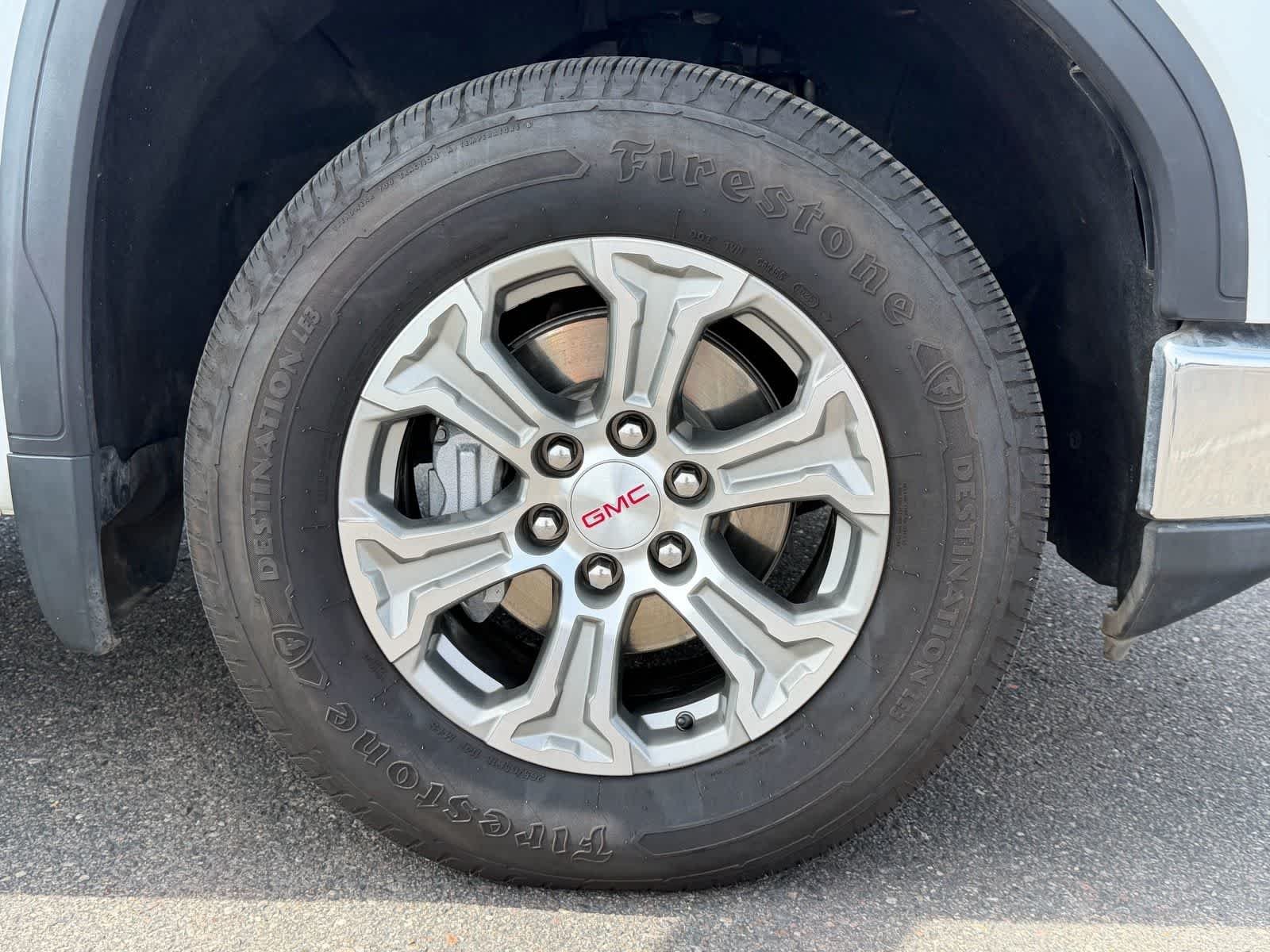 2024 GMC Sierra 1500 SLT - Photo 9