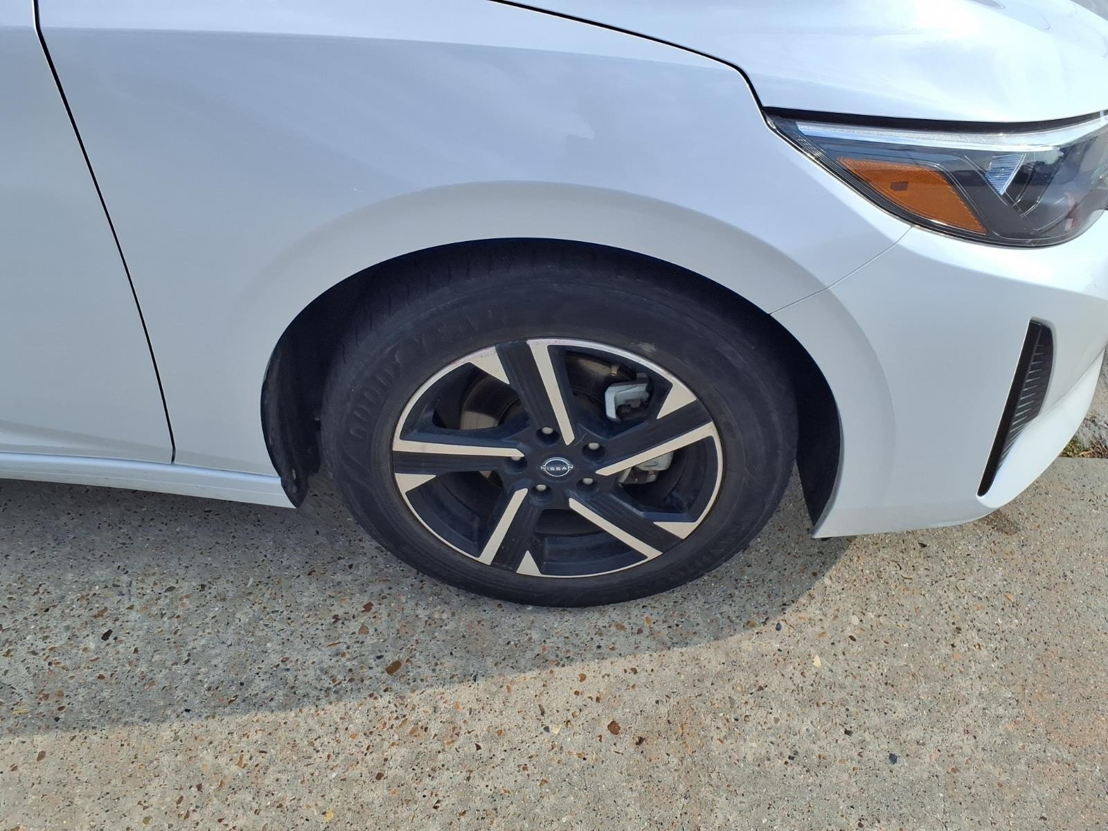 2024 Nissan Sentra SV - Photo 7
