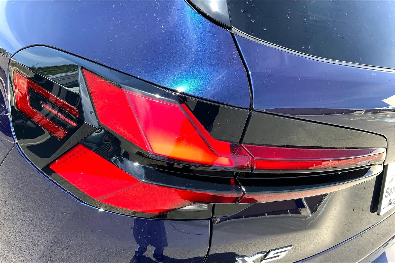 New 2026 Tanzanite Blue II Metallic BMW xDrive50e image 14