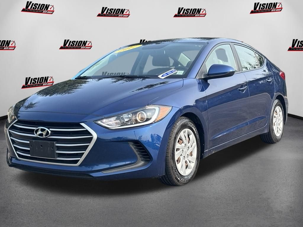 Used 2017 Blue Hyundai SE image 1