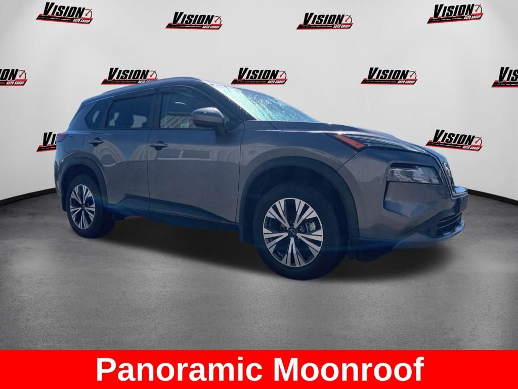 Used 2023 Gray Nissan SV image 9