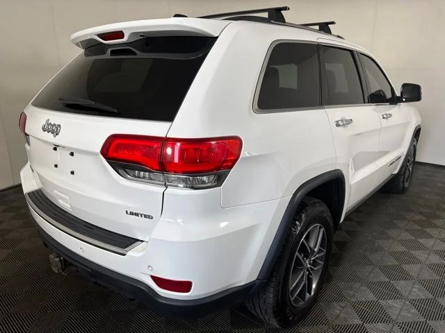 Used 2017 Bright White Clearcoat Jeep Limited image 3