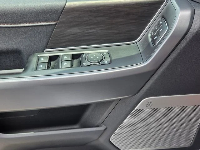 New 2026 Oxford White Ford Lariat image 29