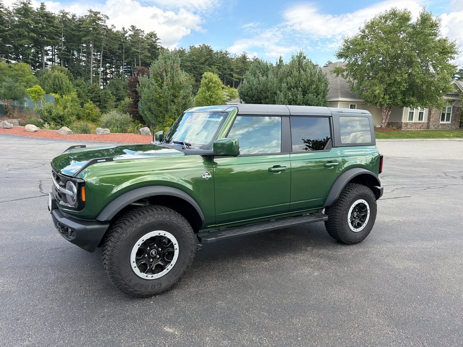 Used 2024 Eruption Green Metallic Ford Outer Banks image 1