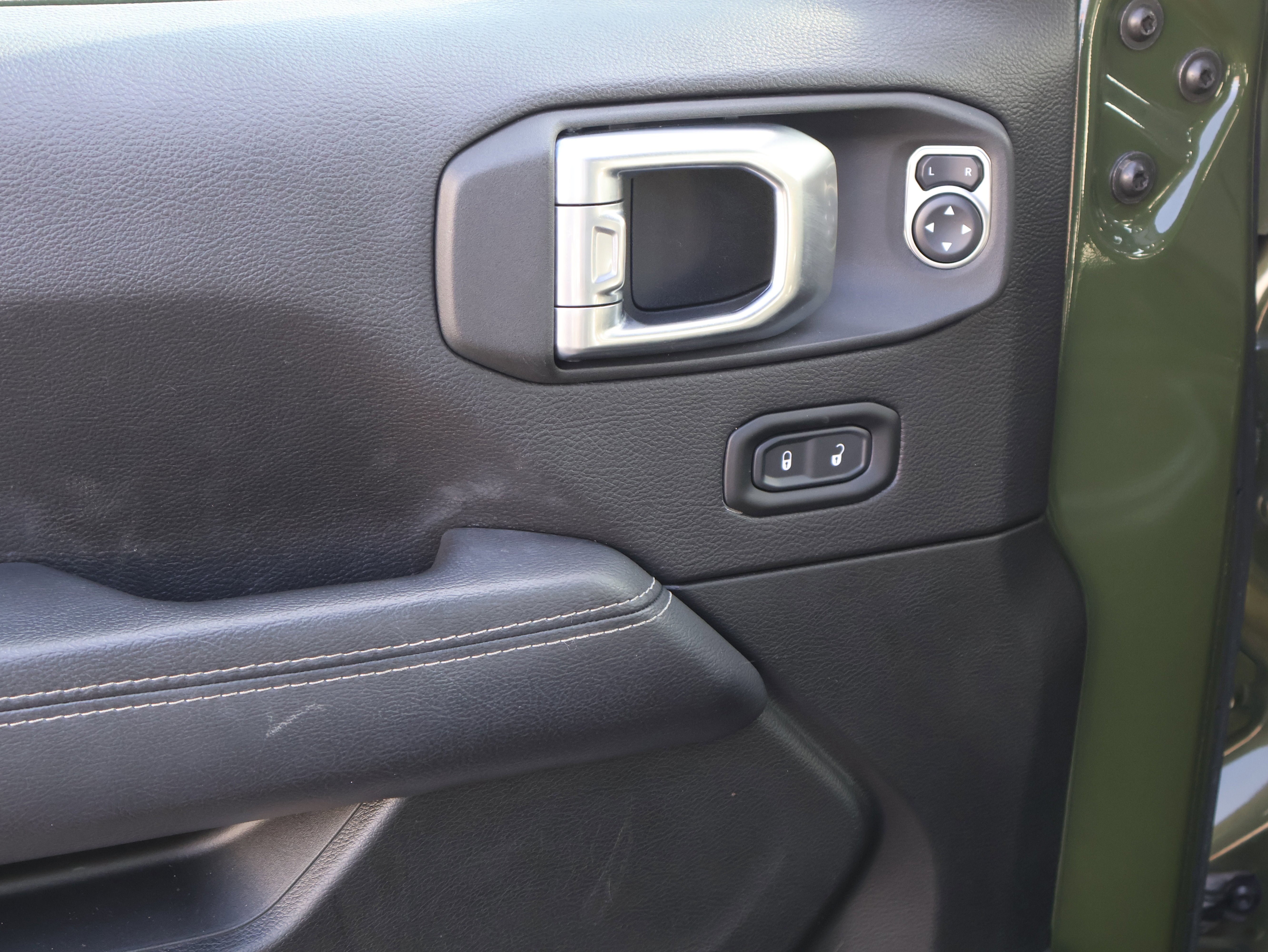 2021 Jeep Wrangler Unlimited Sahara - Photo 27