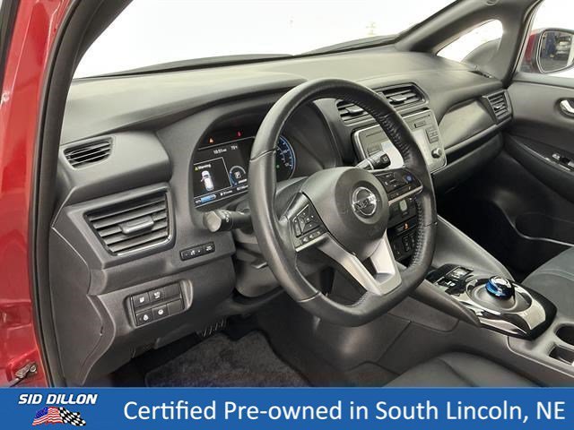 Used 2018 Scarlet Ember Nissan SV image 13