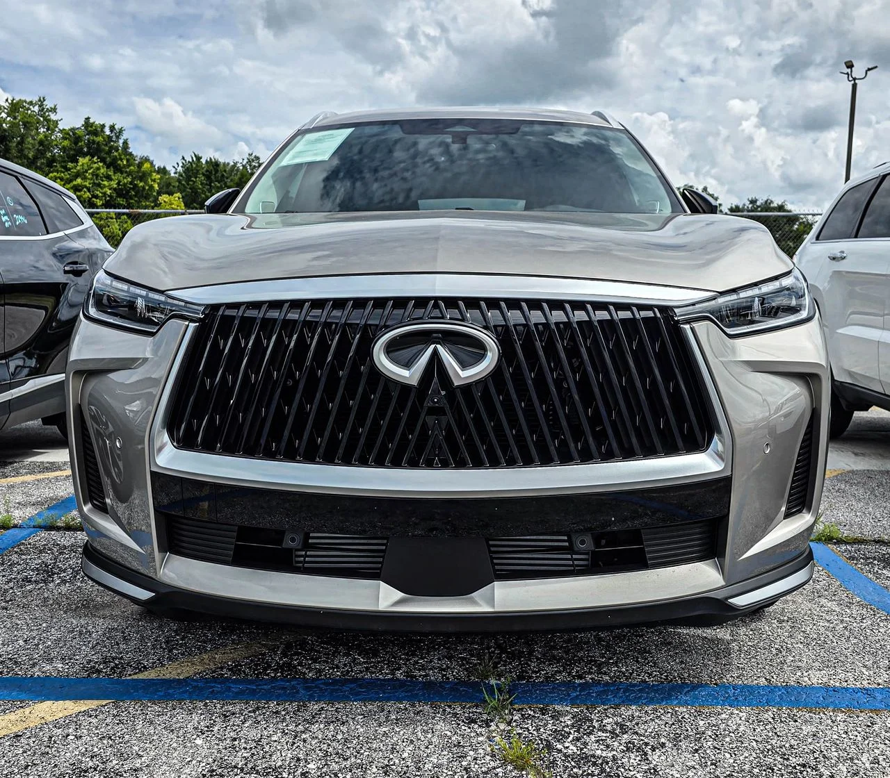 Certified Used 2027 Warm Titanium INFINITI Luxe image 2