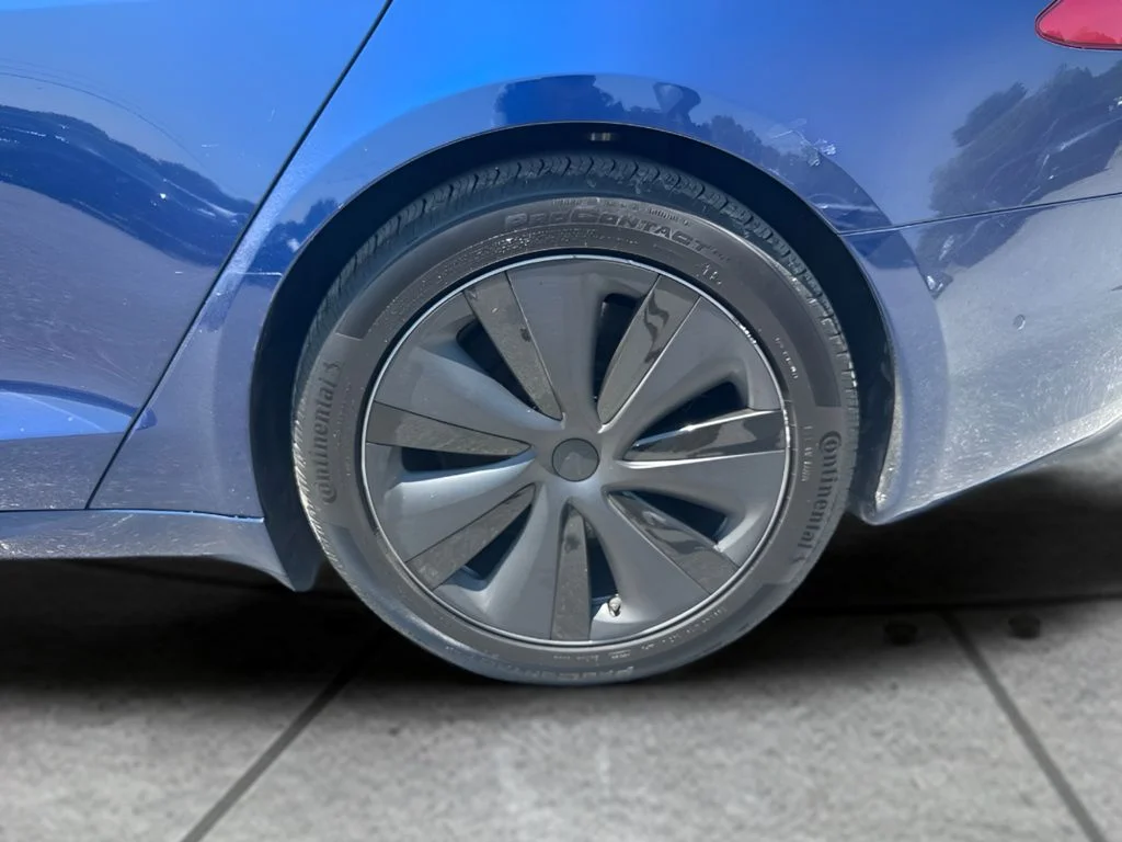 Used 2021 Blue Tesla Plaid image 21