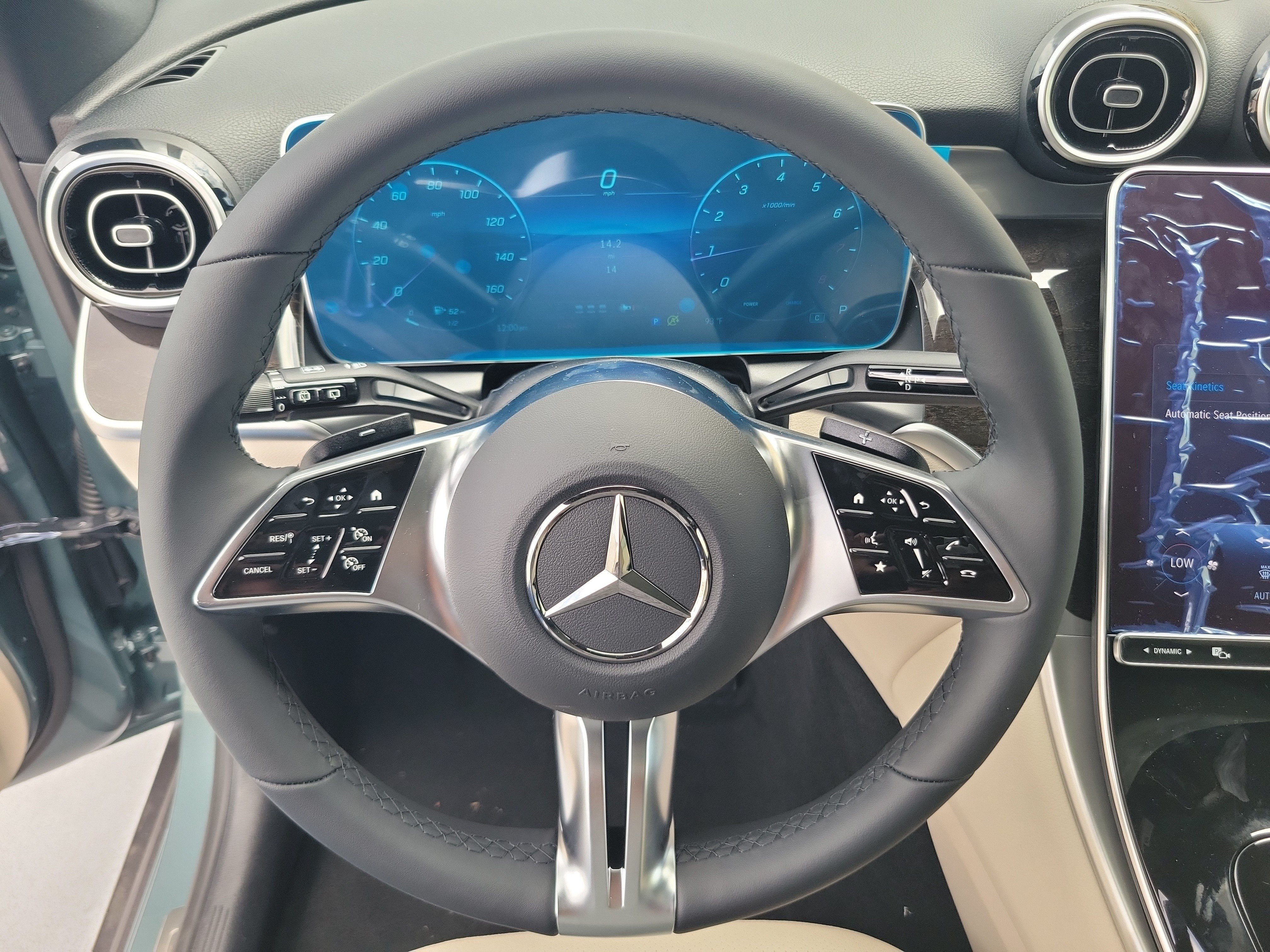 New 2026 Verde Silver Metallic Mercedes-Benz GLC 300 image 52