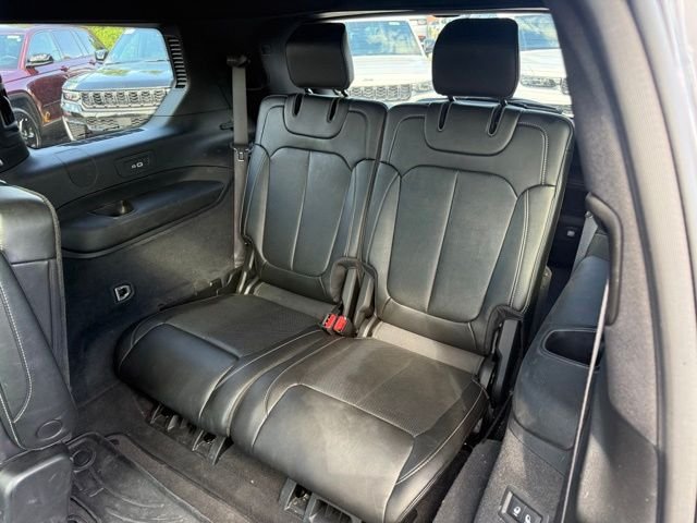 Certified Used 2023 Gray Metallic Jeep Overland image 10