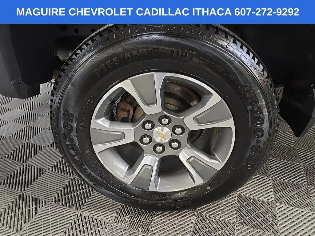 Used 2019 BLACK Chevrolet 4WD Z71 image 13