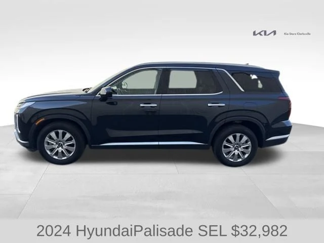 Used 2024 White Hyundai SEL image 5