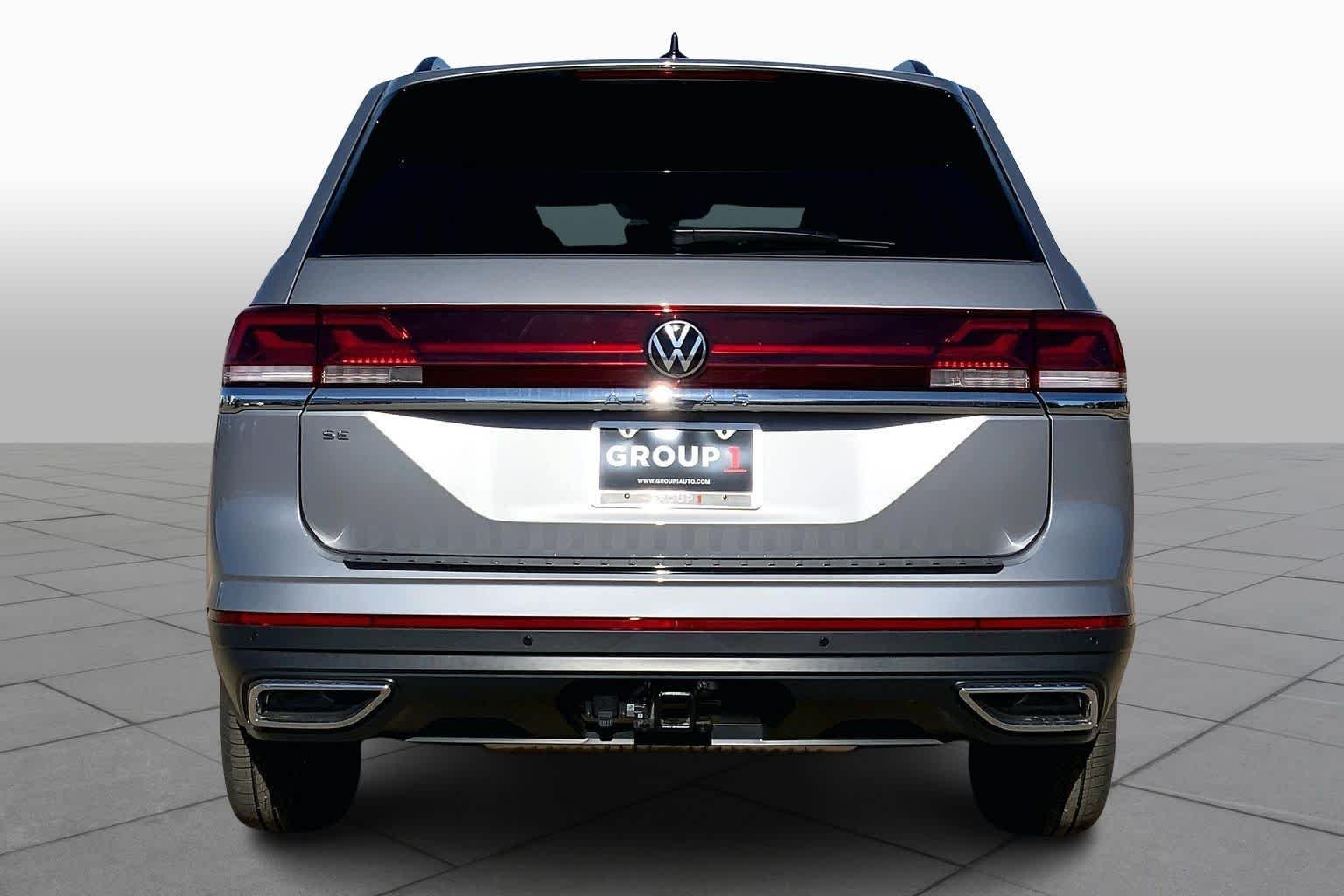 New 2026 Silver Mist Metallic Volkswagen 2.0T SE w/Technology image 4