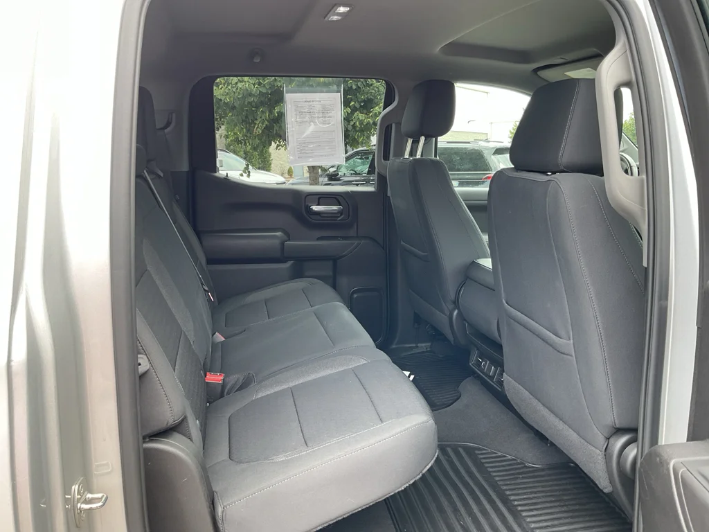Used 2022 Silver Ice Metallic Chevrolet LT image 15