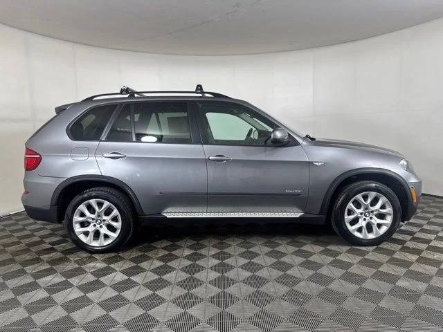 Used 2011 Space Gray Metallic BMW xDrive35i image 2
