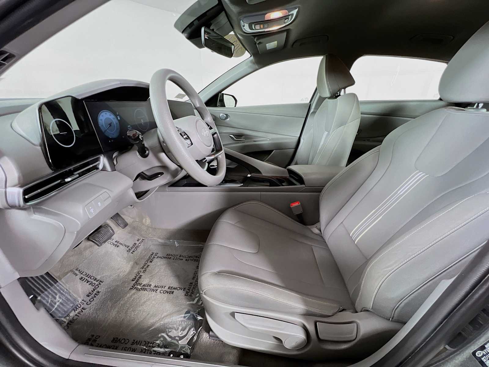 Used 2024 Amazon Gray Hyundai SEL image 21