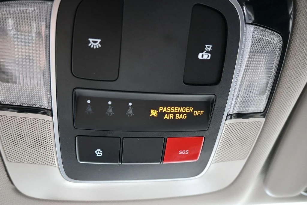 Used 2024 White Pearl Hyundai SEL image 27