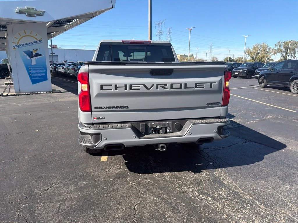 Used 2025 Gray Chevrolet RST image 6
