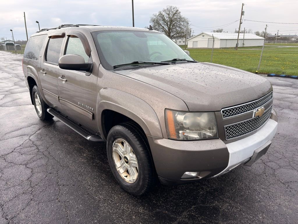 Used 2011 Chevrolet Suburban LT with VIN 1GNSKJE3XBR400472 for sale in Wellington, OH