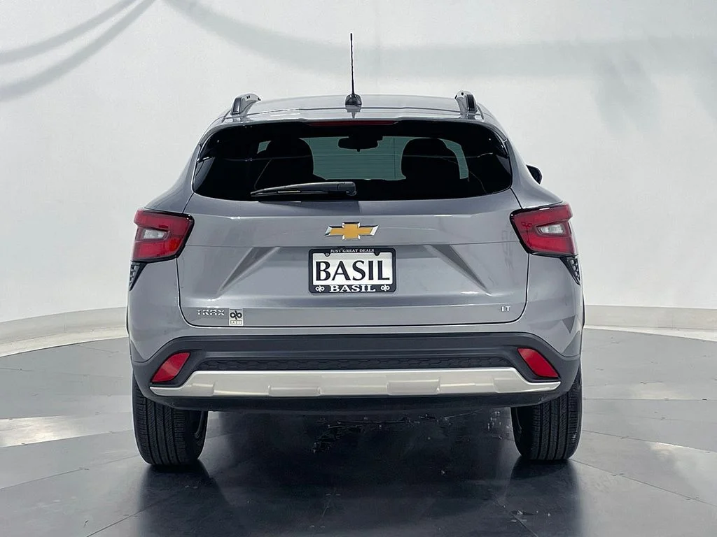 Used 2025 Gray Chevrolet LT image 12