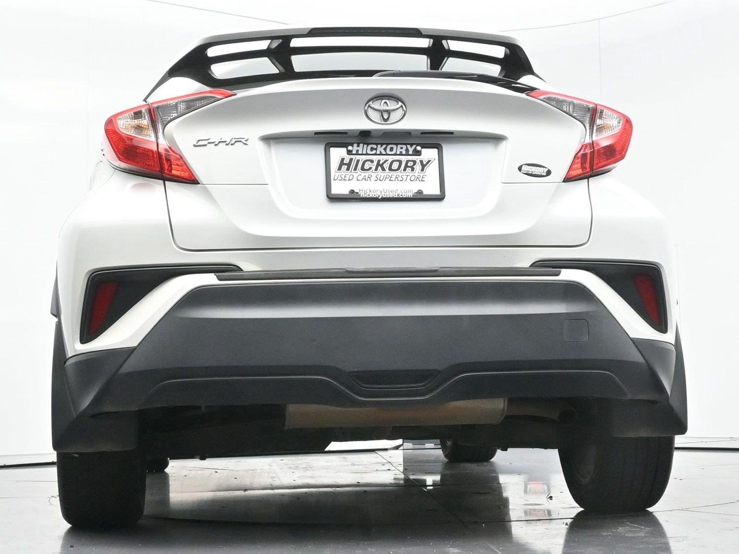 Used 2022 Wind Chill Pearl Toyota XLE image 45