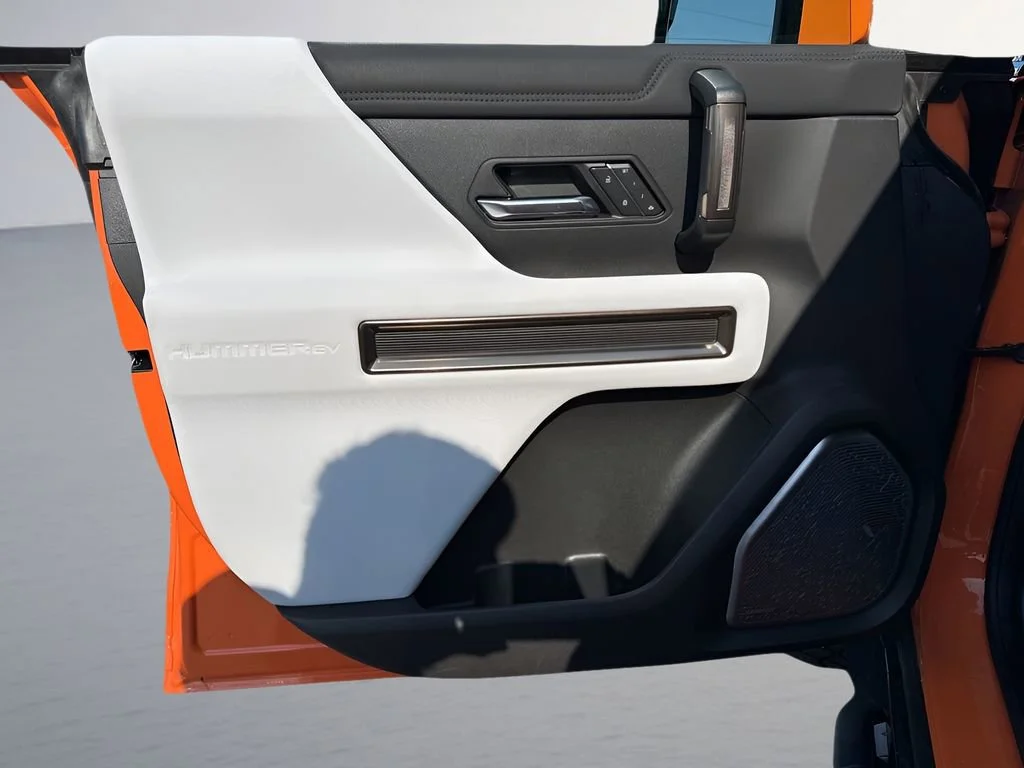 Used 2024 Afterburner Tintcoat (Orange) GMC 2X image 28