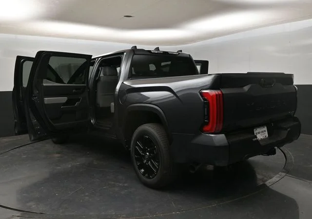 2026 Toyota Tundra Limited - Photo 33