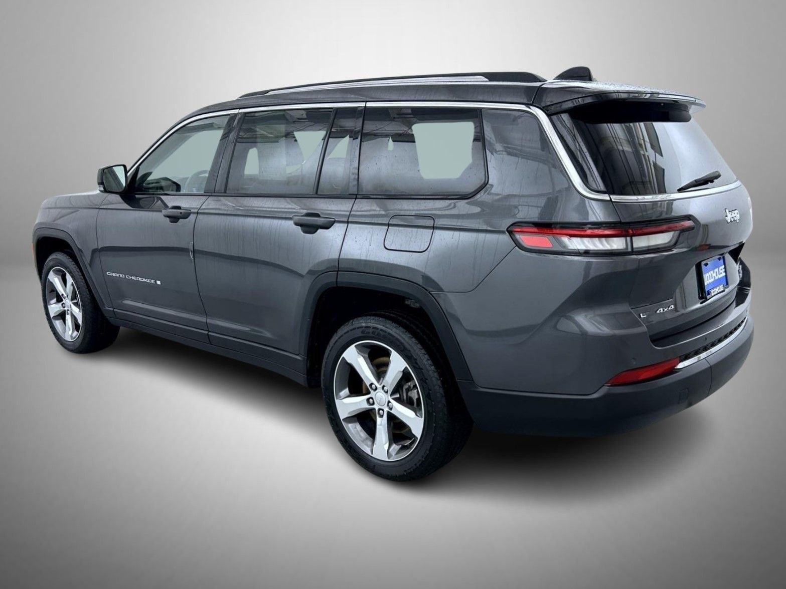 Used 2022 Gray Jeep Limited image 7