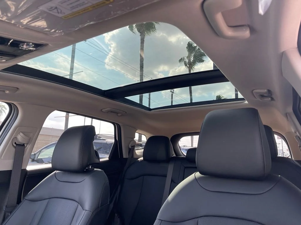 New 2026 White Kia EX image 27