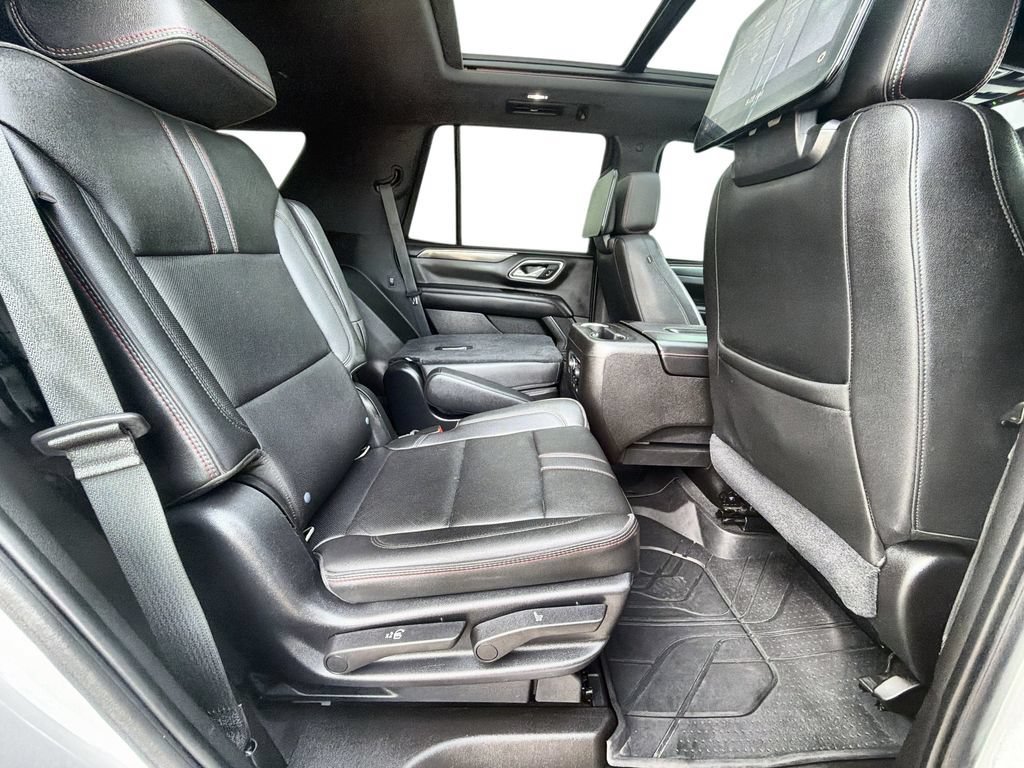 Used 2021 IRIDESCENT PEARL TRICOAT Chevrolet RST image 28